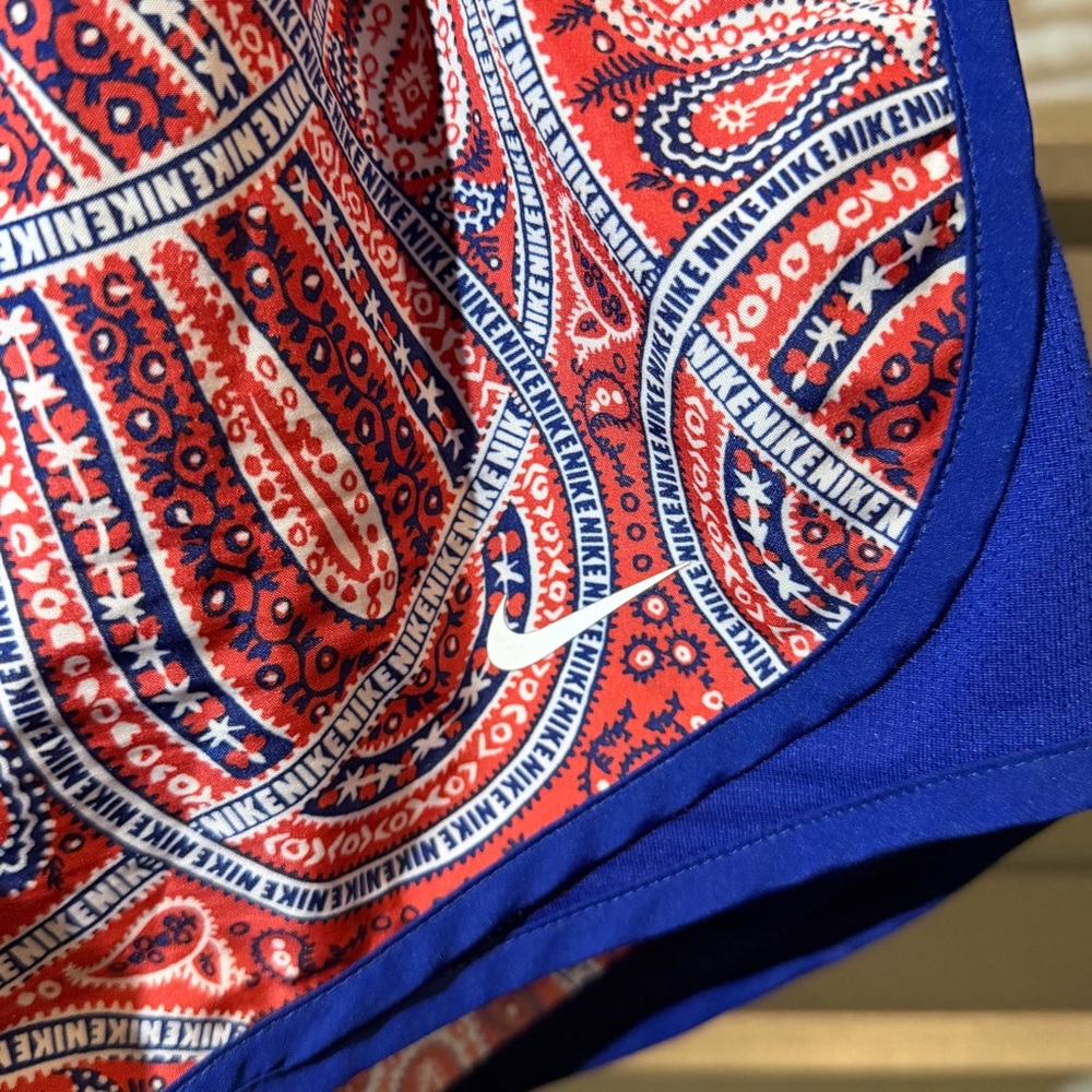 Nike Tempo Shorts - Picture 5 of 7